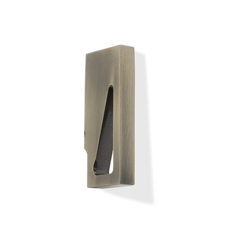 HANDLE 08
