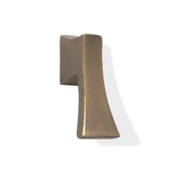 HANDLE 06